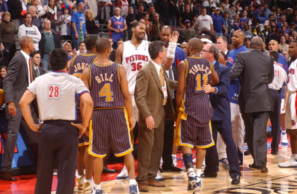 湖人在半场 湖人在半场