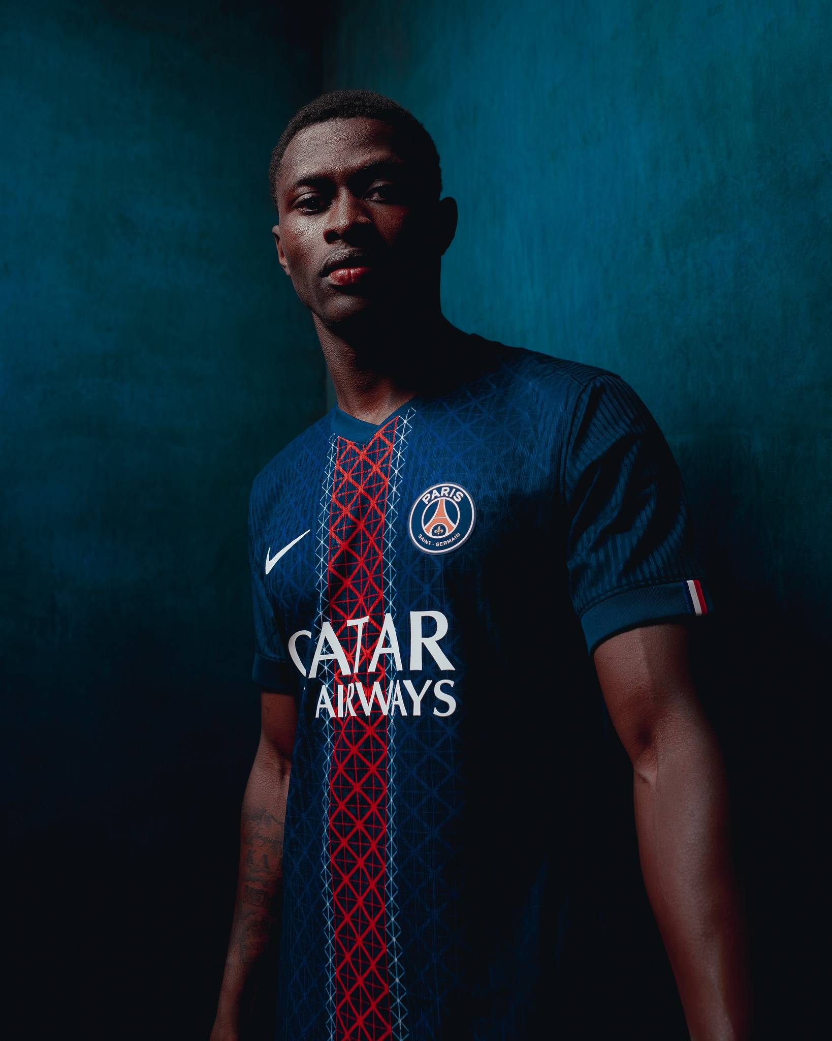 前场承担 前场承担